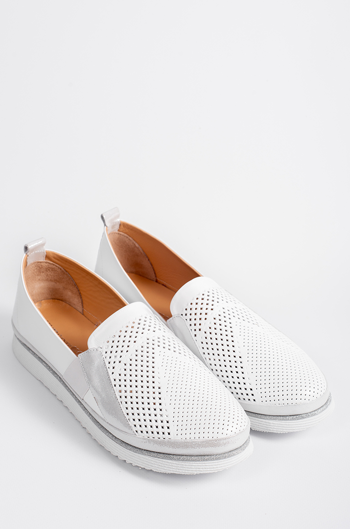 Сліпони біло-сріблясті з перфорацією великих розмірів