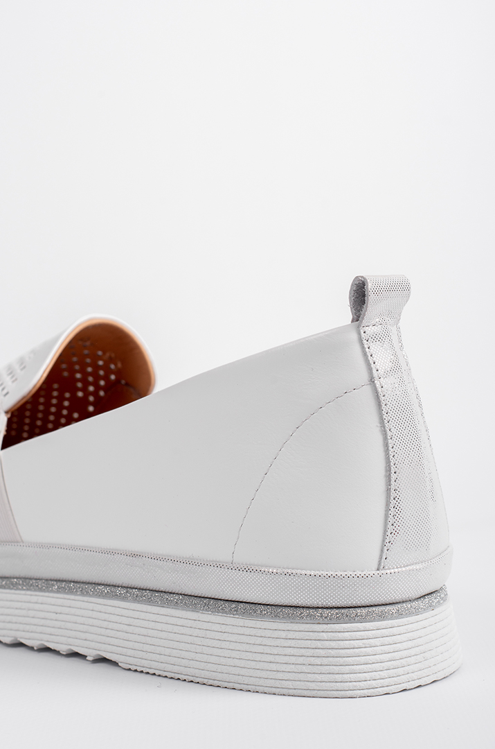 Сліпони біло-сріблясті з перфорацією великих розмірів