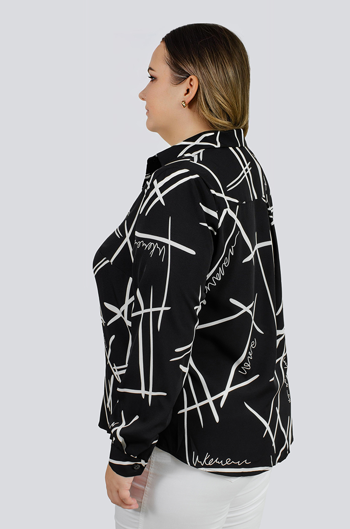 Сорочка в абстрактний принт великих розмірів