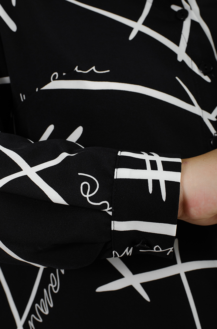 Сорочка в абстрактний принт великих розмірів