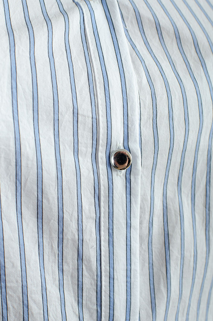 Сорочка в смужку з декором великих розмірів