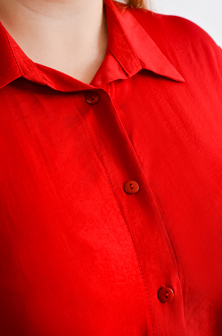 Довга сорочка з декоративною планкою з ґудзиками великих розмірів