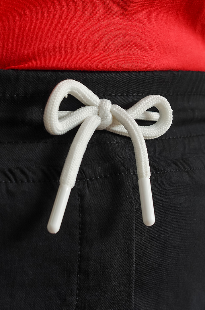 Спідниця міді зі стрейч-котону з накладними кишенями великих розмірів