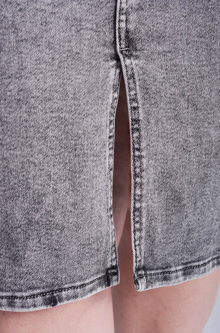 Юбка миди джинсовая светло-серого цвета больших размеров