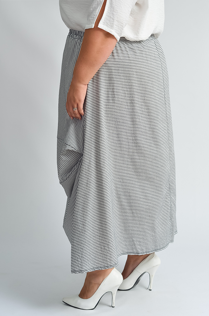 Спідниця з декоративними рюшами і смугастим принтом великих розмірів