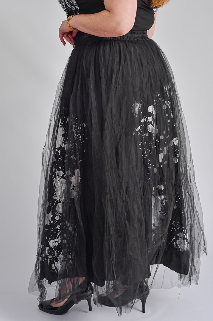 Спідниця максі з абстрактним білим принтом великих розмірів