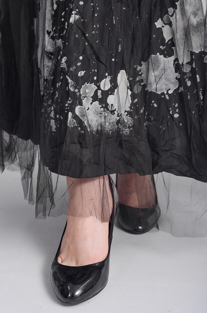 Спідниця максі з абстрактним білим принтом великих розмірів