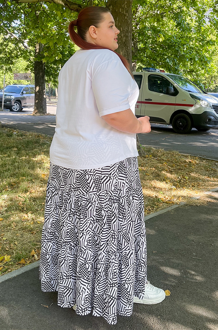 Юбка макси с воланами и принтом больших размеров