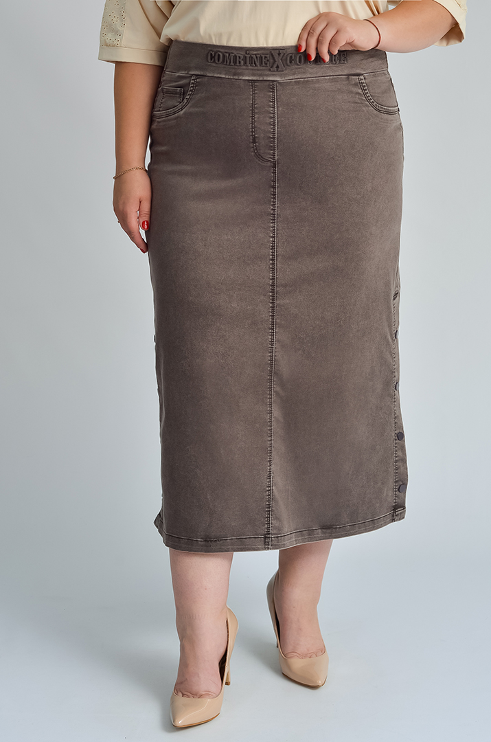 Юбка миди с функциональными кнопками по бокам больших размеров