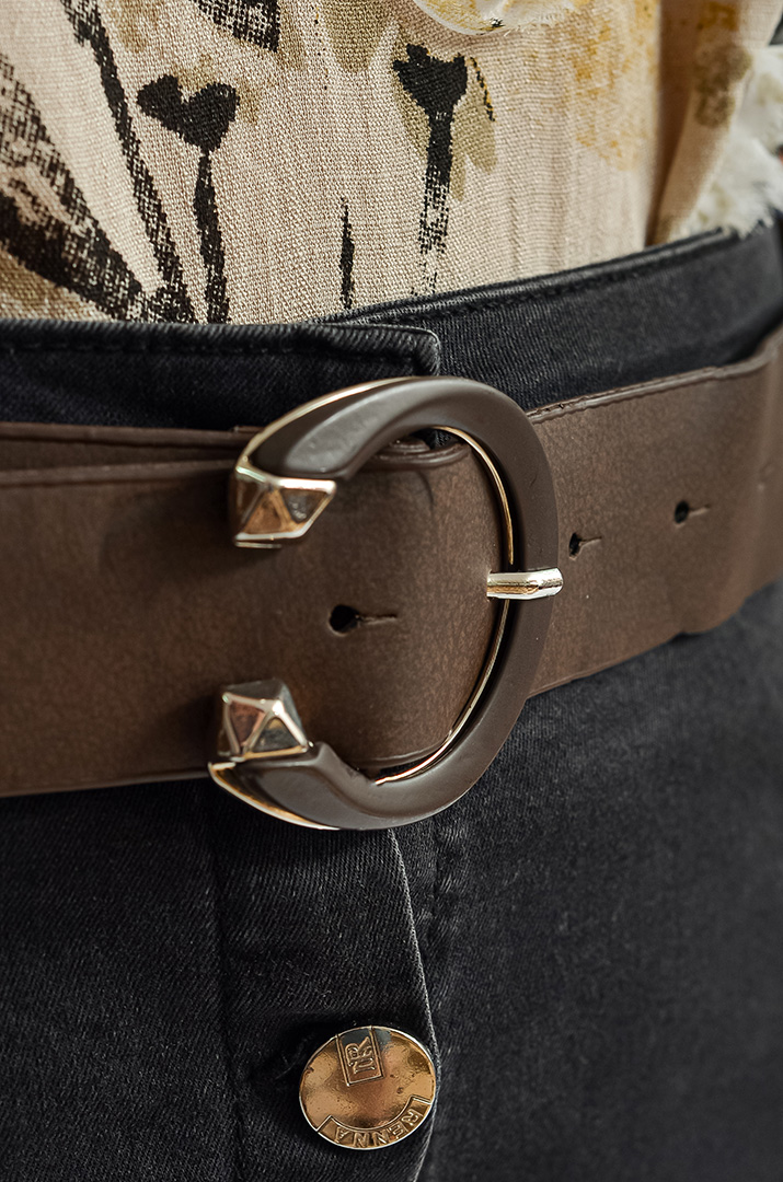 Джинсовая юбка миди с поясом в комплекте больших размеров