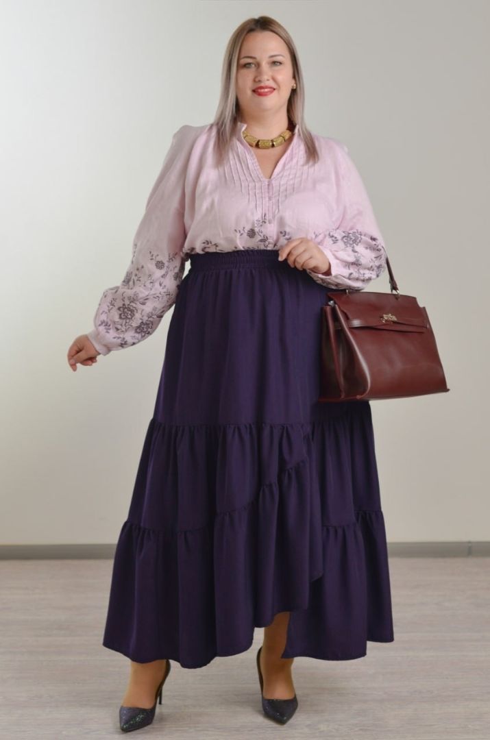Спідниця з асиметричним низом та воланами великих розмірів