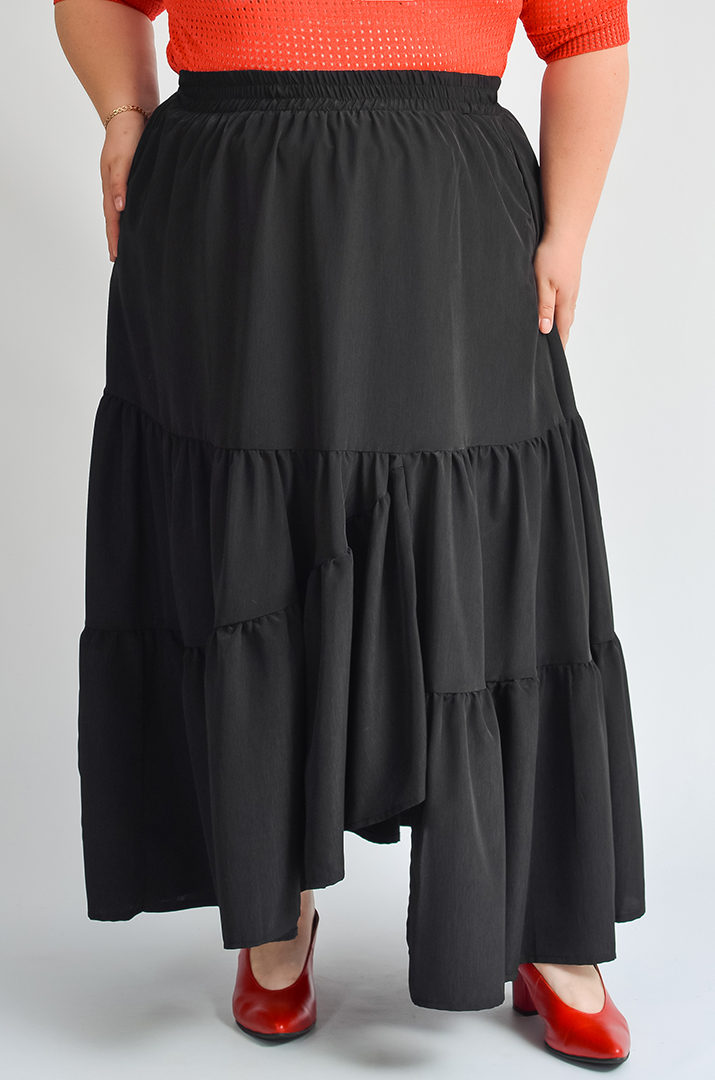 Спідниця з асиметричним низом та воланами великих розмірів