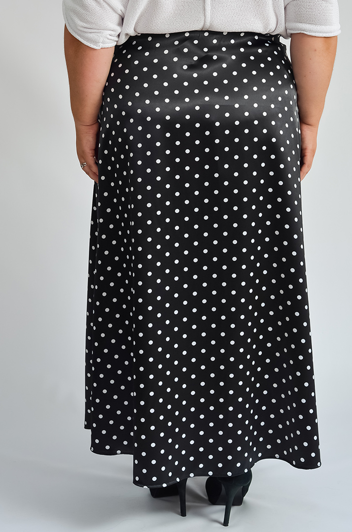 Атласна спідниця максі чорна в білий горох великих розмірів
