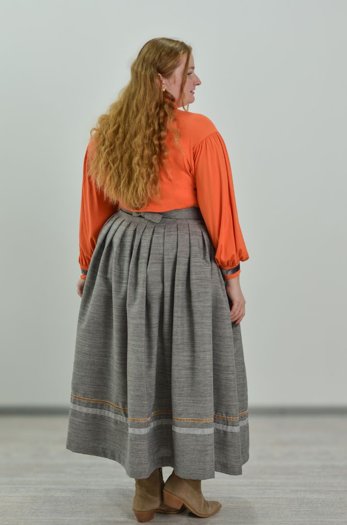 Спідниця на запах з контрастними вставками великих розмірів