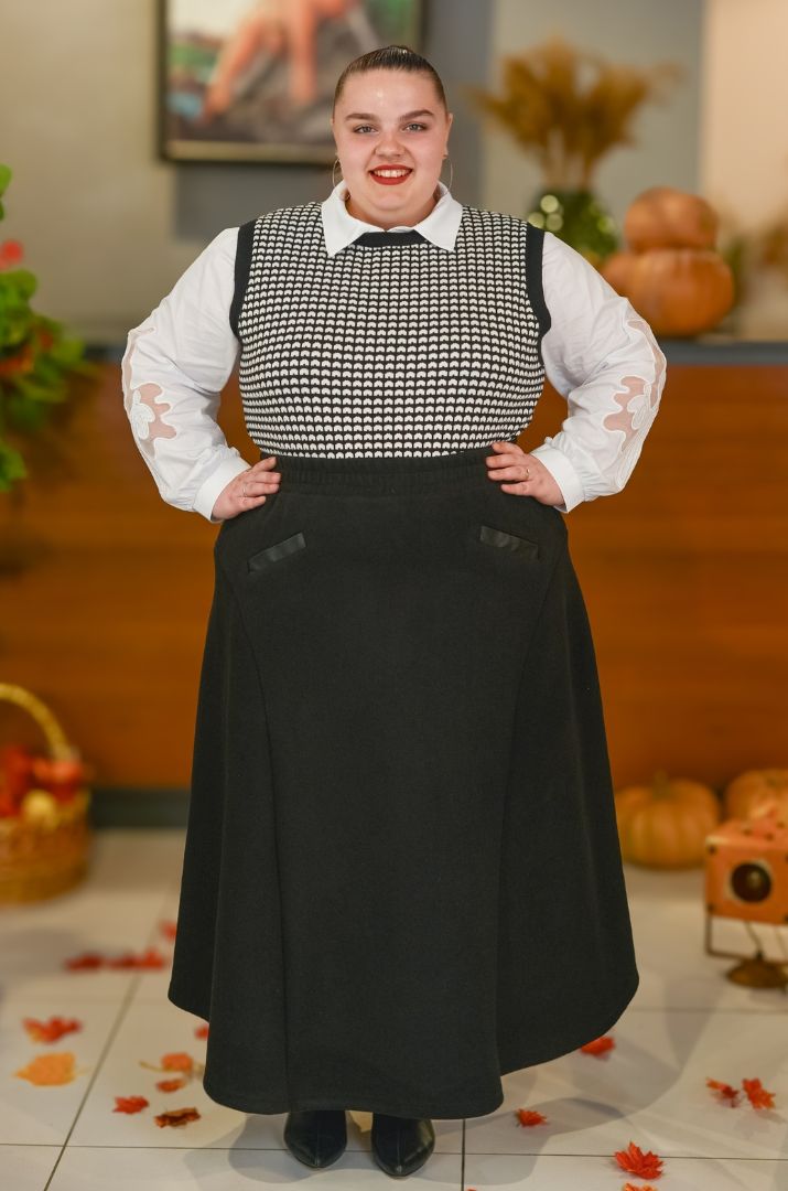 Тепла максі-спідниця з драпу з декоративними кишенями великих розмірів