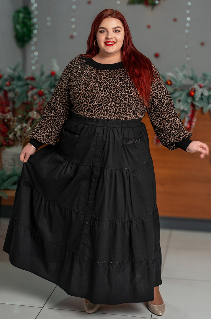 Чорна спідниця максі з декоративними гудзиками та стразами великих розмірів