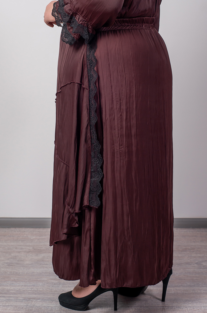 Спідниця максі з жатої тканини та з мереживним акцентом великих розмірів