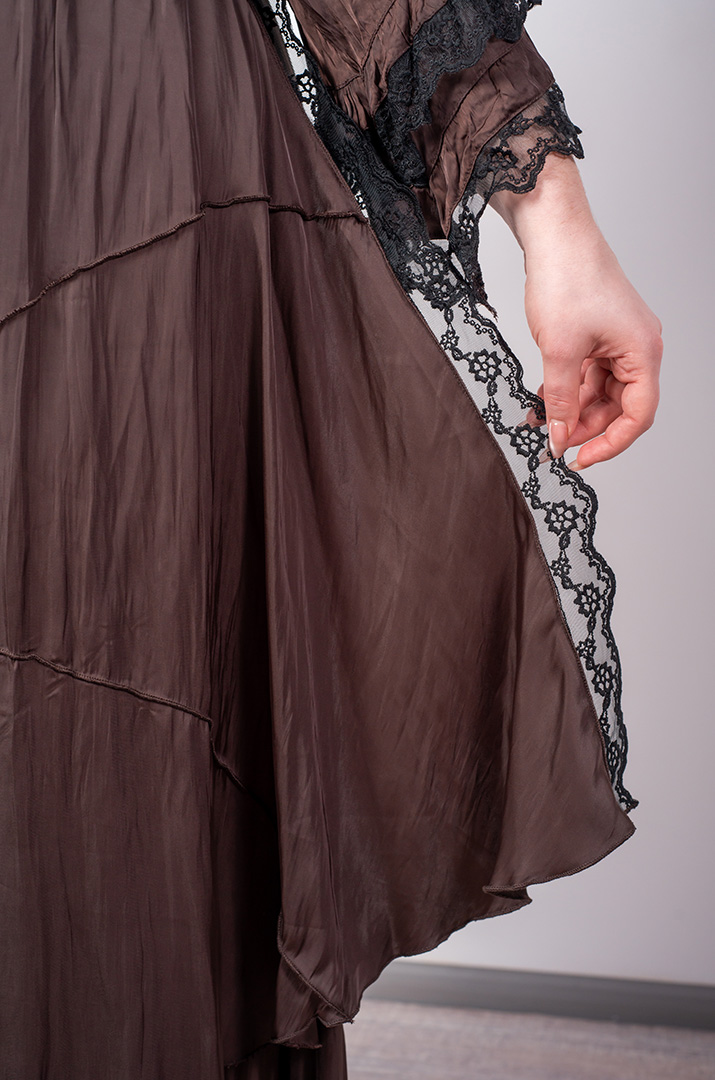 Спідниця максі з жатої тканини та з мереживним акцентом великих розмірів