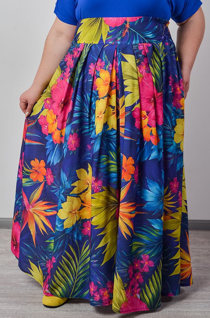 Спідниця максі  з яскравим малюнком та декоративним поясом великих розмірів