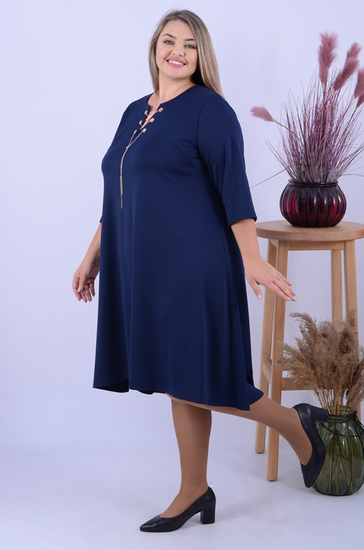 Сукня з аксесуаром батал