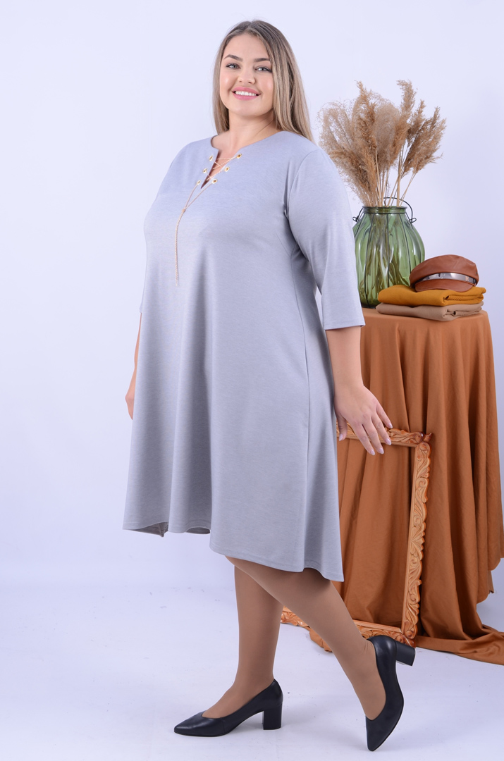 Сукня з аксесуаром батал