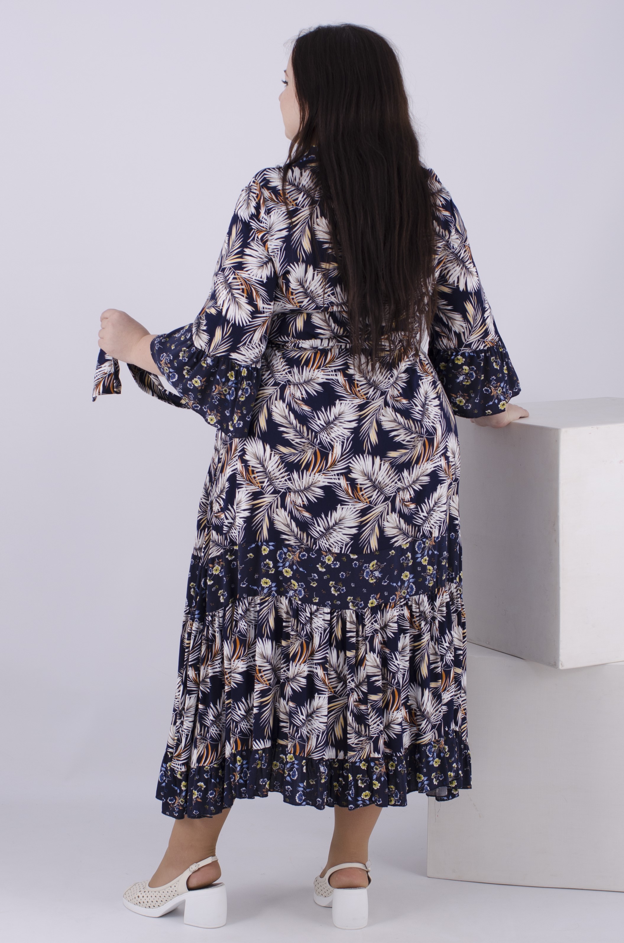 Сукня максі з поясом