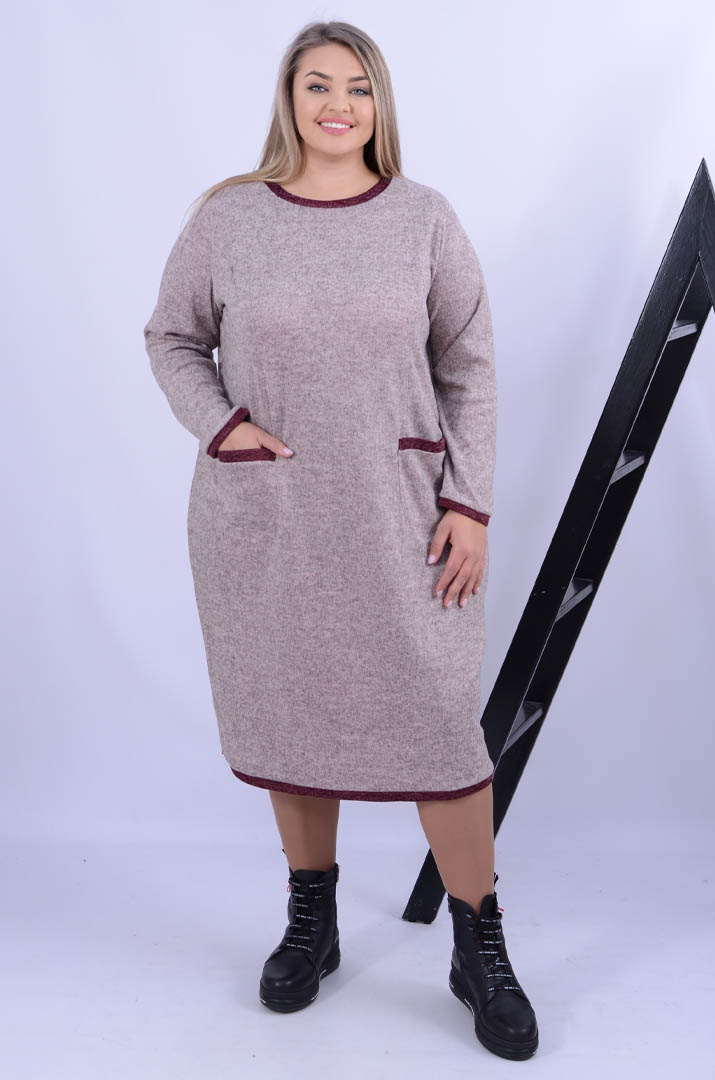 Зручна сукня міді футляр супер батал