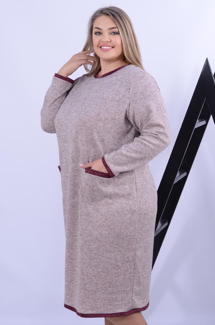 Зручна сукня міді футляр супер батал