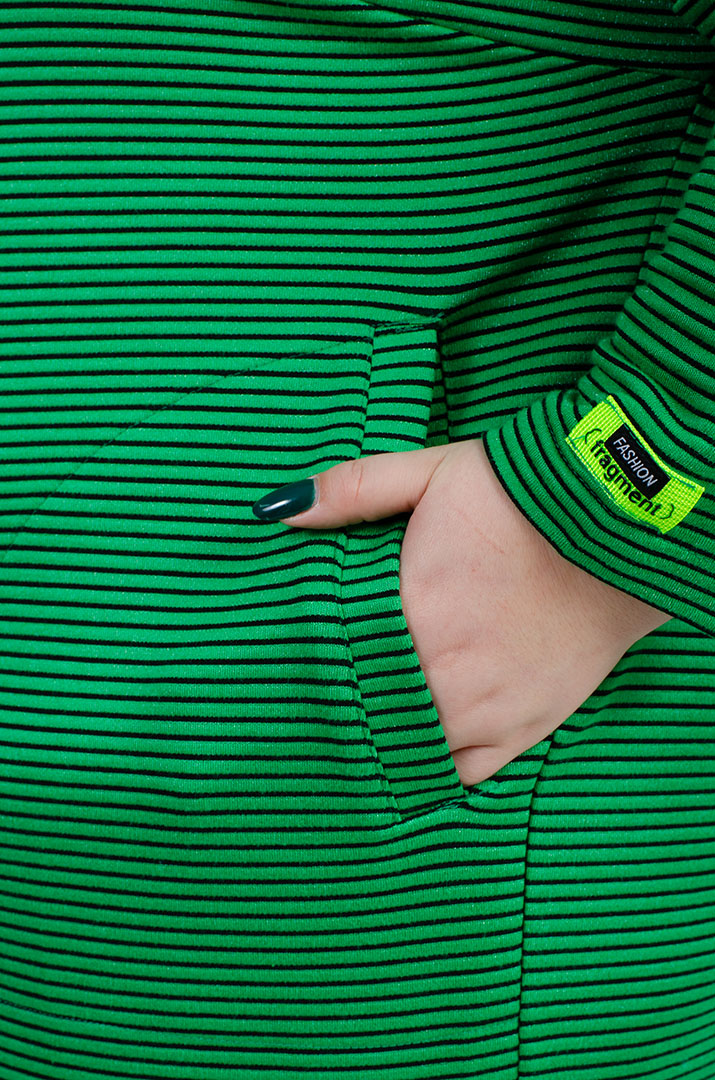 Мини платье в горозонтальную полоску батал