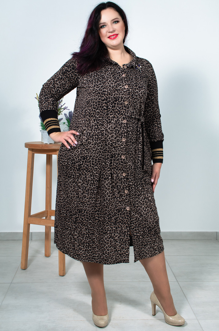 Сукня на ґудзиках з леопардовим принтом батал