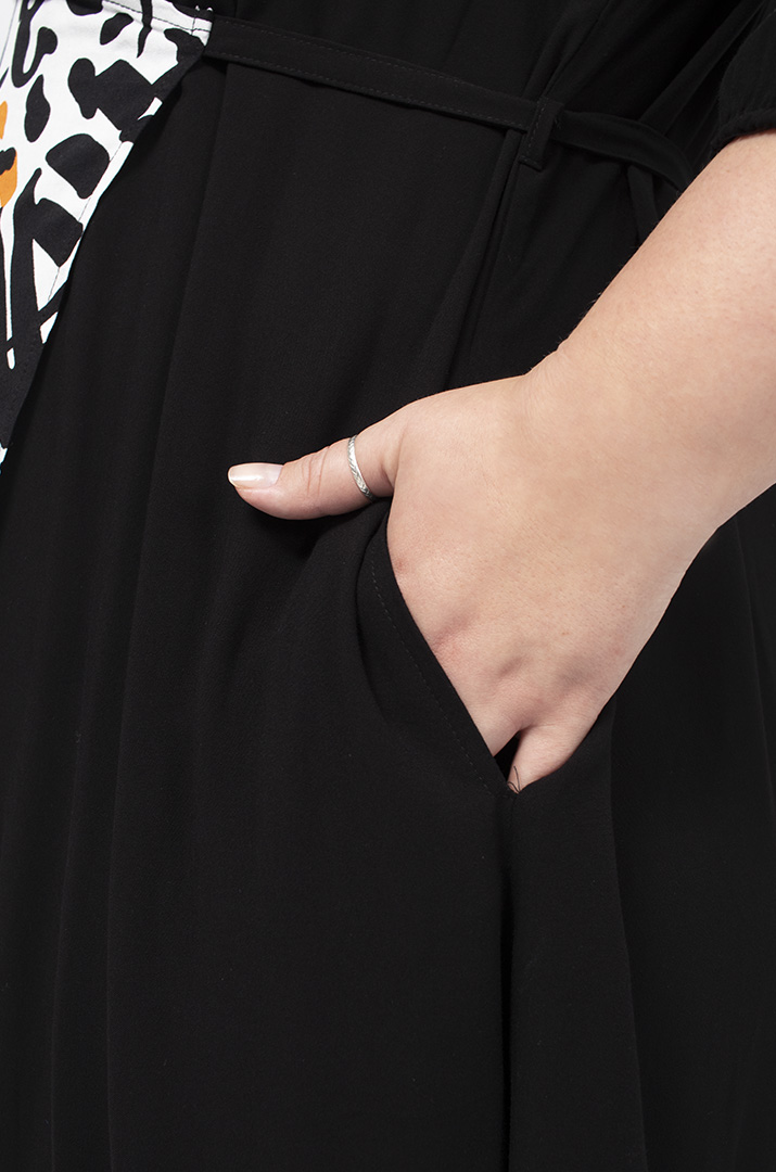 Сукня на запах з асиметричним принтом супер батал