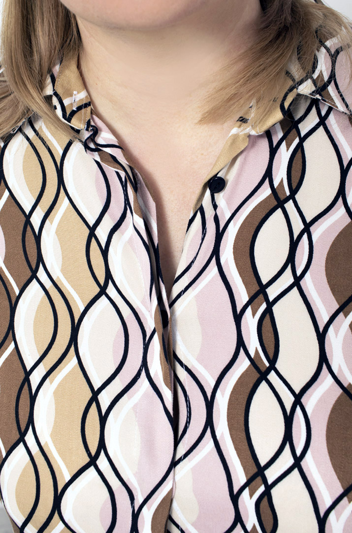 Платье миди в вертикальный узор супер батал