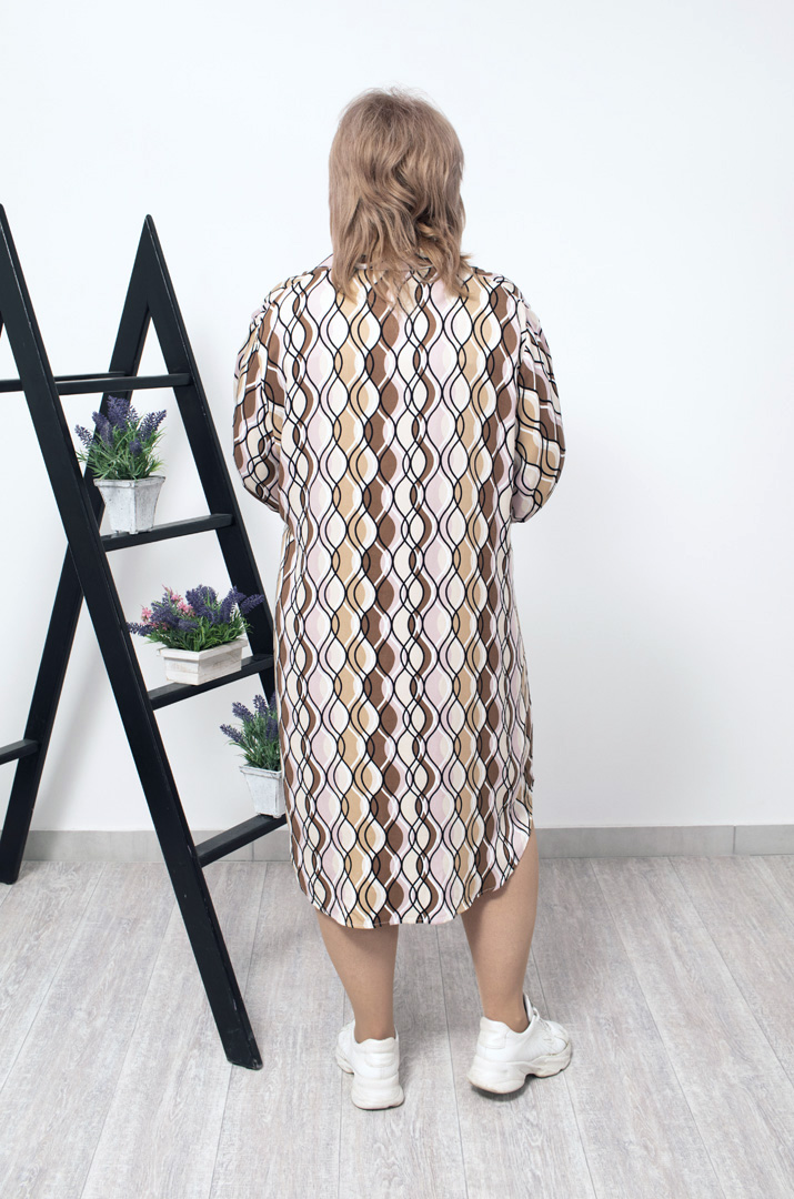 Платье миди в вертикальный узор супер батал