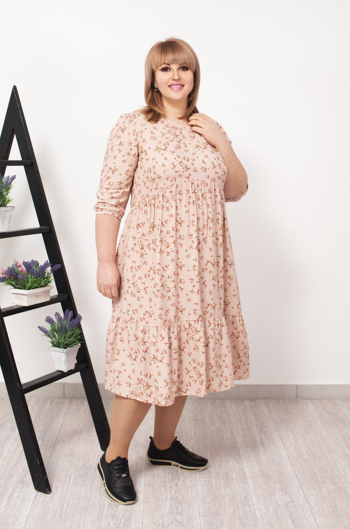 Платье в растительный принт батал