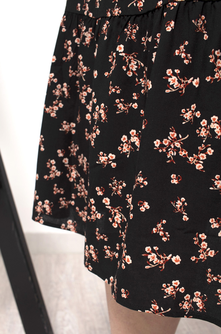 Платье в растительный принт батал