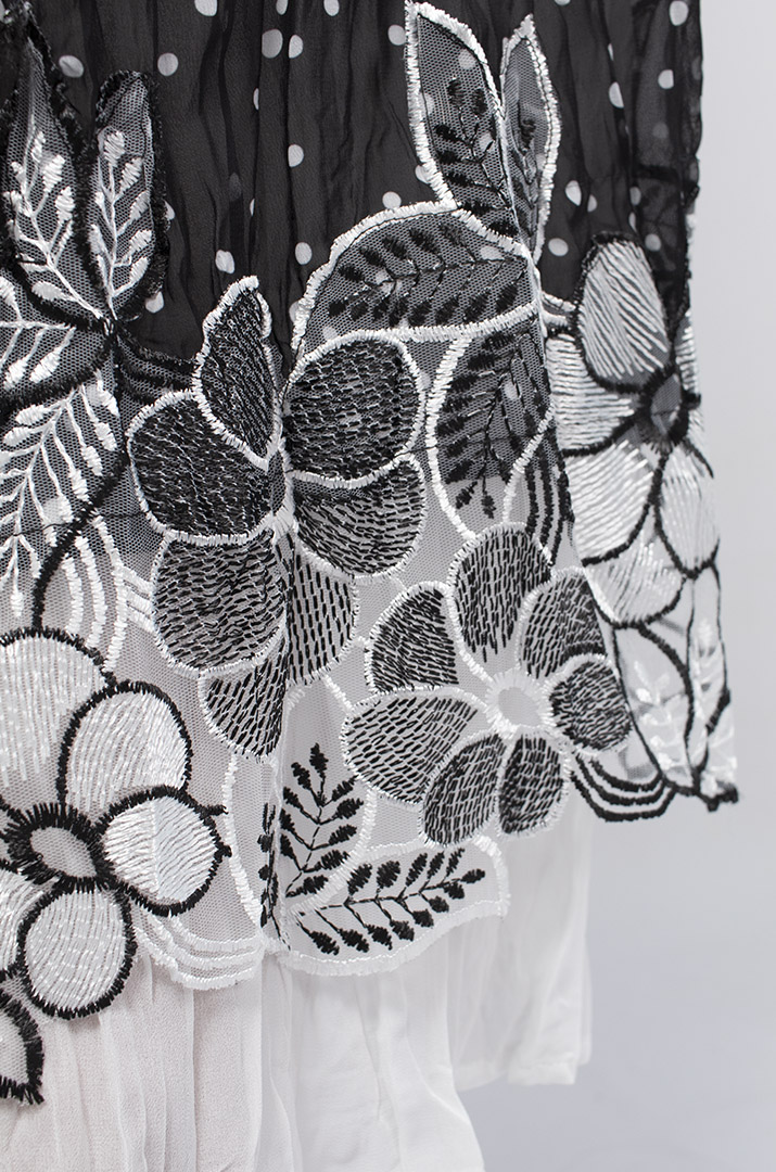 Нарядна шифонова сукня з прикрасою супер батал