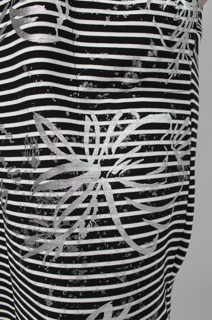 Сукня міді в смужку з принтом батал