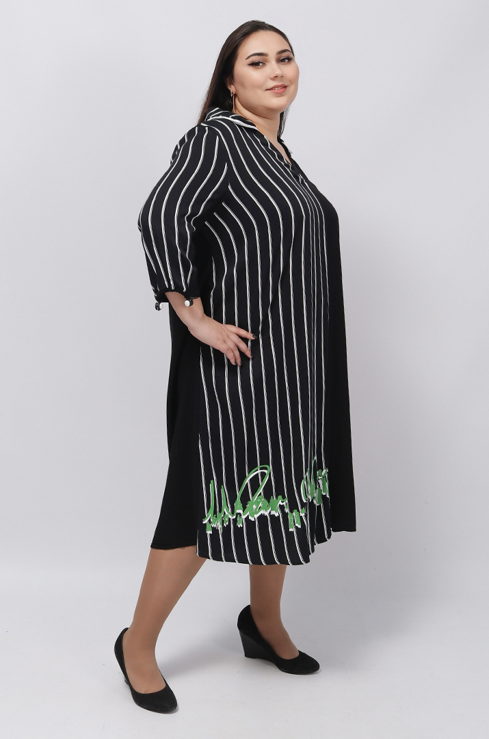 Платье миди с принтом в полоску наполовину батал