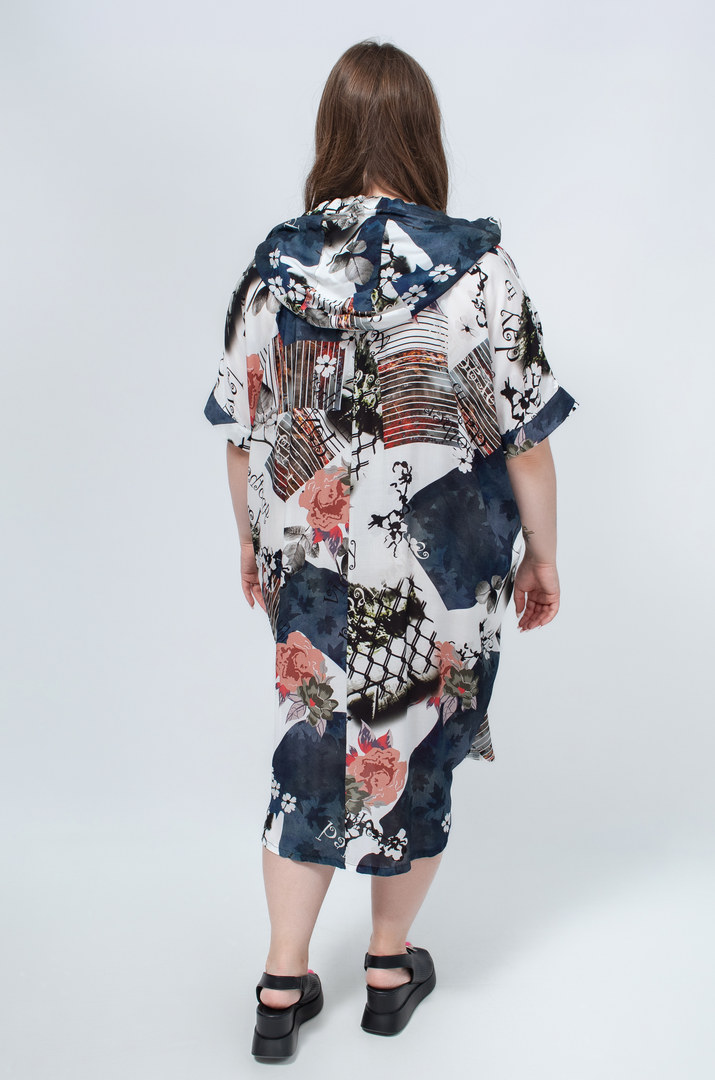 Яскрава штапельна сукня з капюшоном супер батал