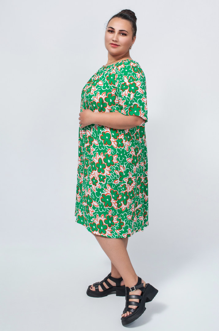 Яскрава сукня міні зі штапелю в різних кольорах супер батал