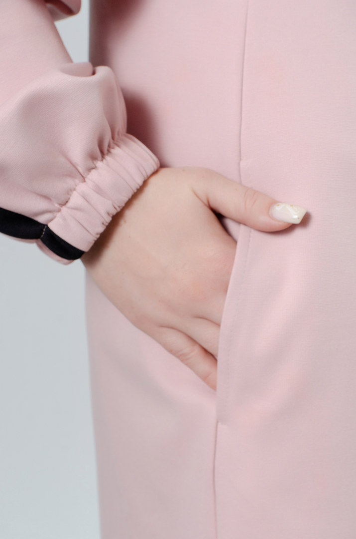 Яскрава сукня з коміром на блискавці батал