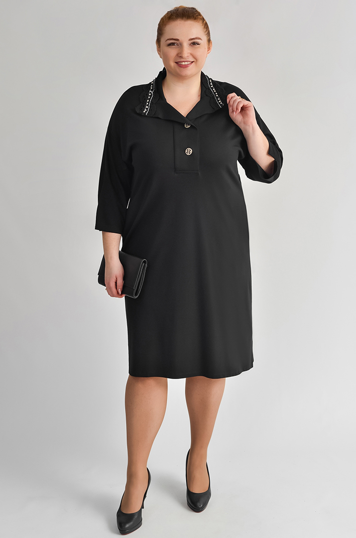 Элегантное платье с декоративным воротником и пуговицами больших размеров