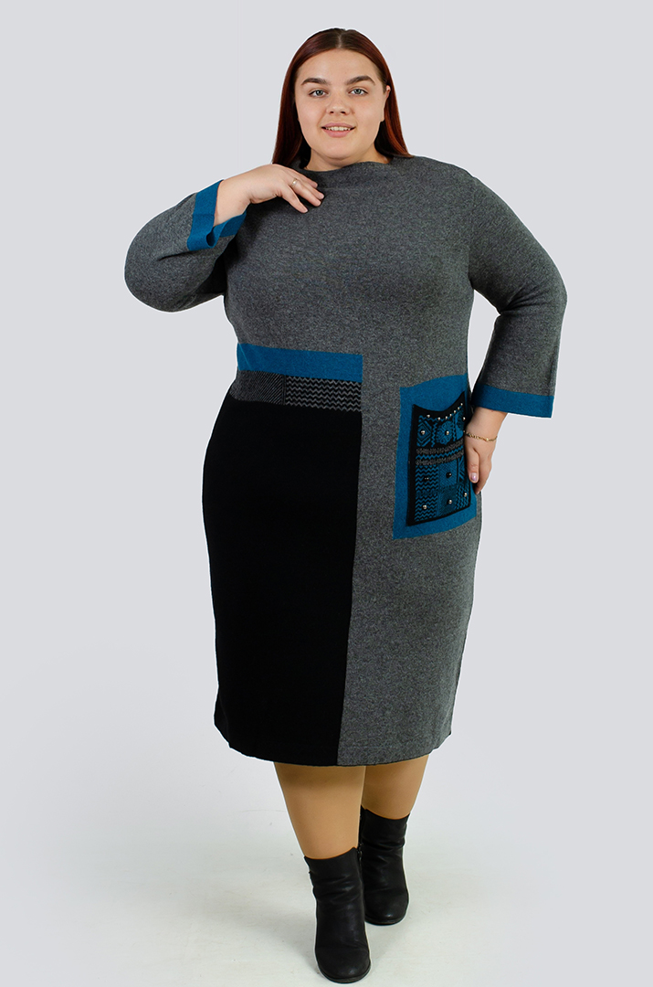 Тепла в'язана сукня міді з декором великих розмірів