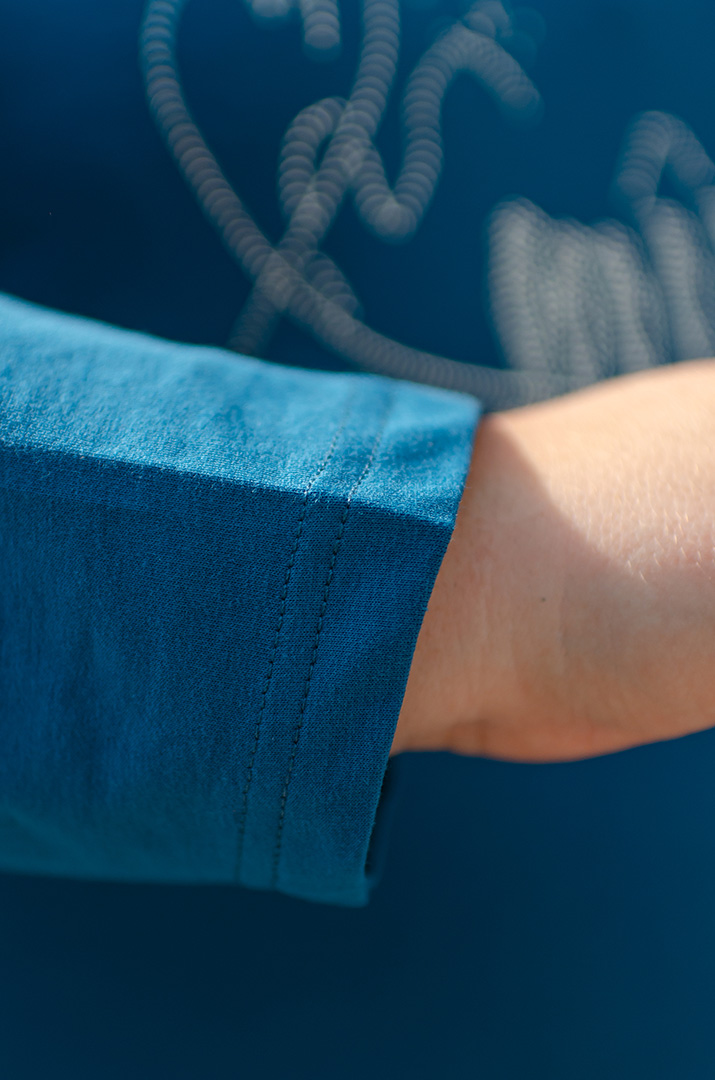 Сукня міні синя зі стразами великих розмірів