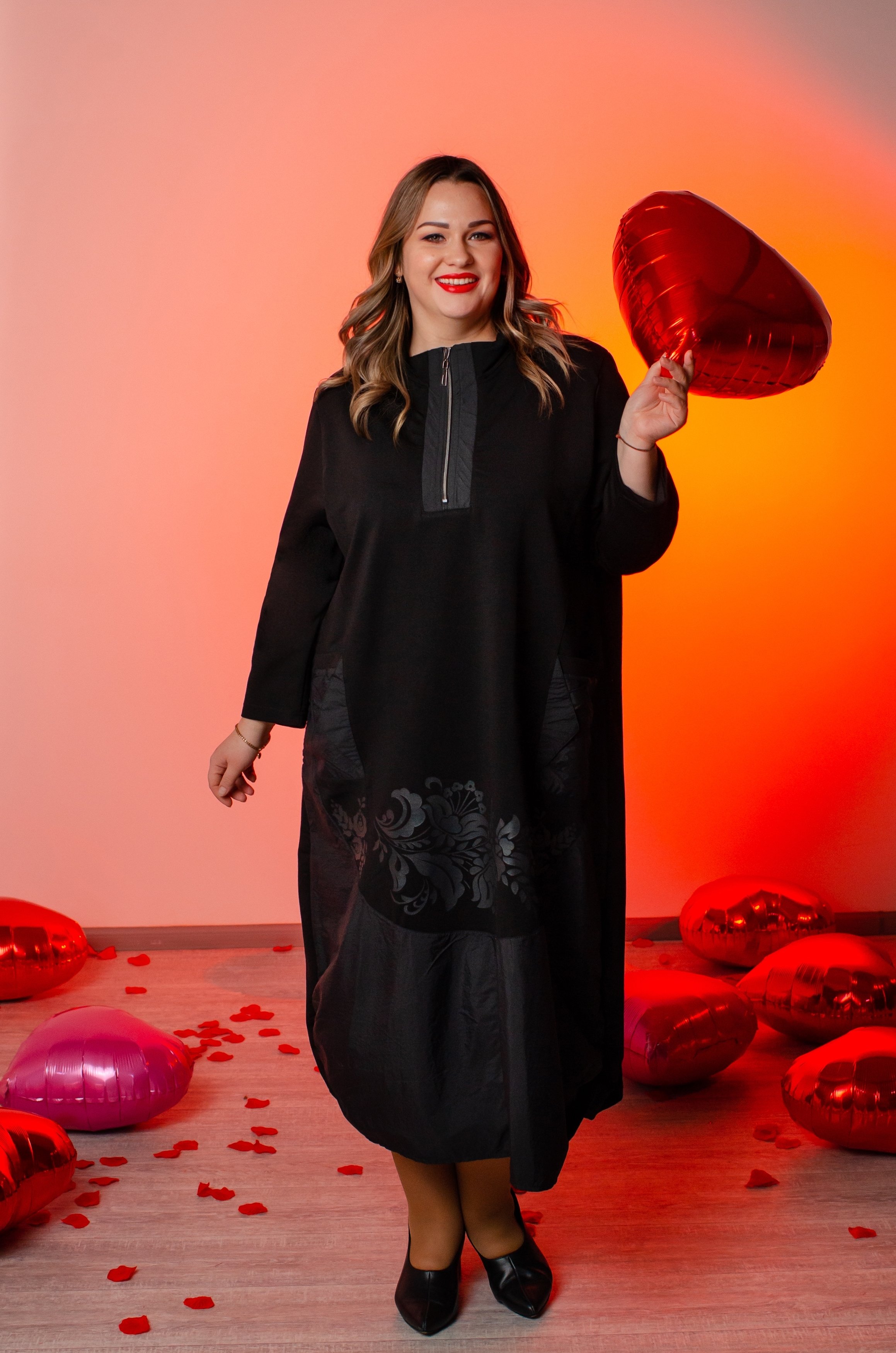 Стильное платье миди из двунитки и плащевки больших размеров