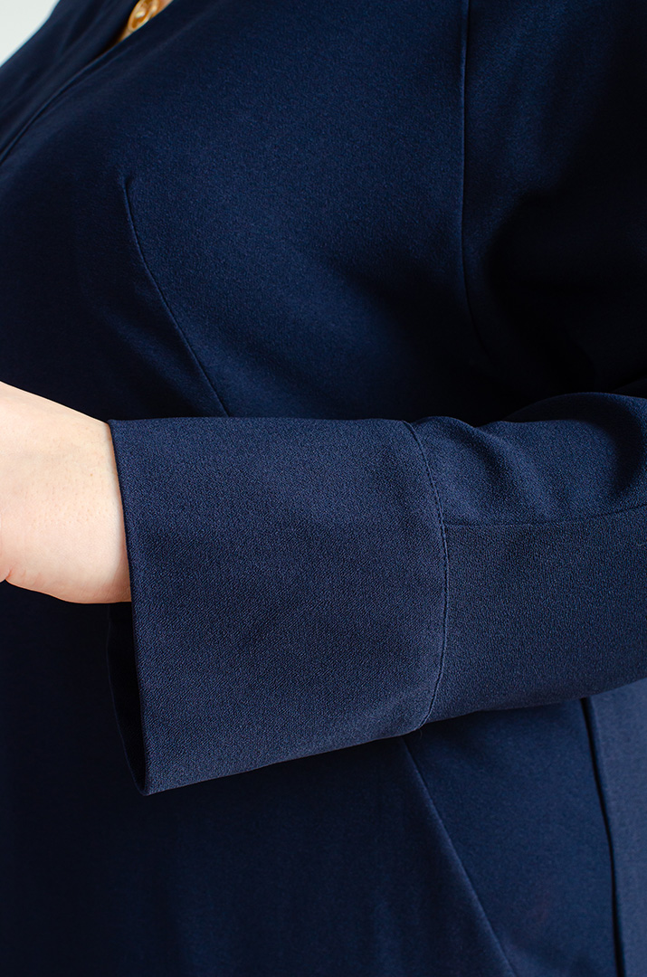 Сукня міді з розрізом великих розмірів