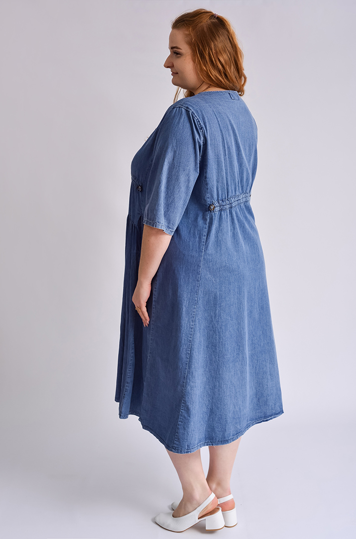 Сукня міді джинсова з затяжками великих розмірів