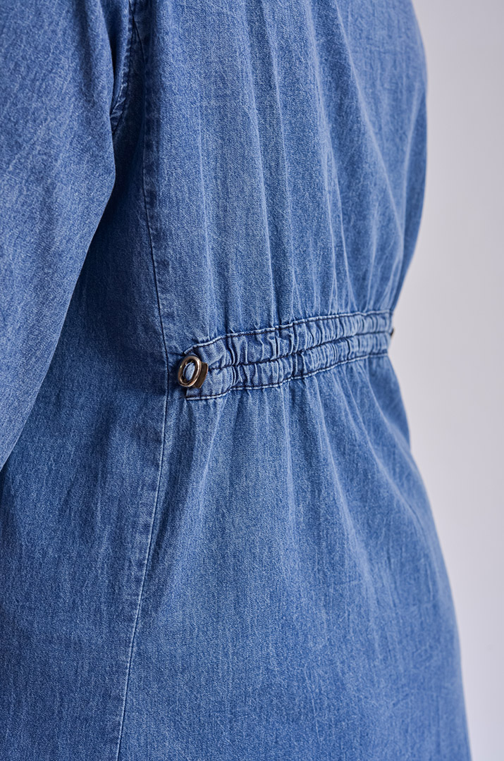 Сукня міді джинсова з затяжками великих розмірів