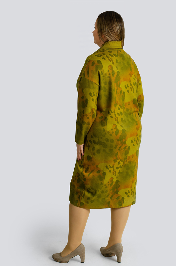 Сукня в'язана з хомутом великих розмірів