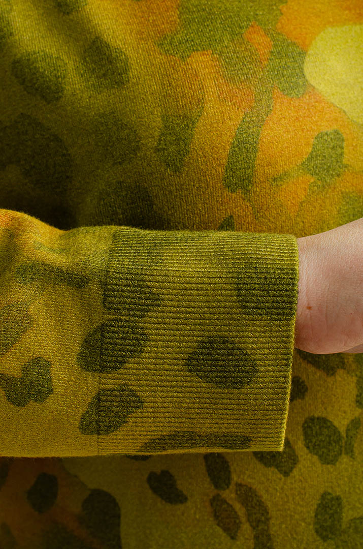 Сукня в'язана з хомутом великих розмірів